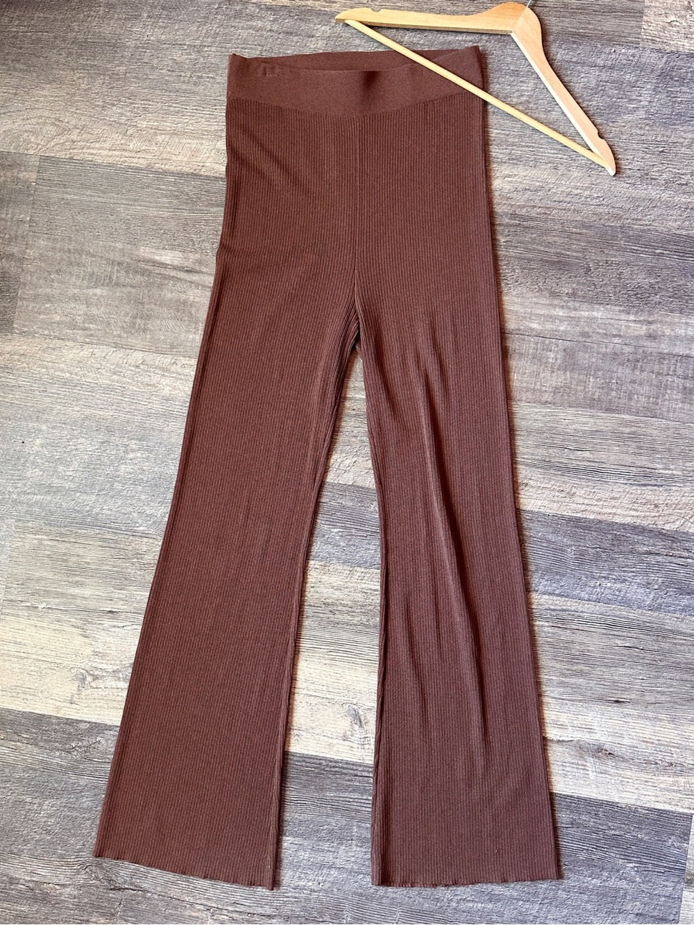 The Drop Ribbed Flare Pants — Chocolate Brown